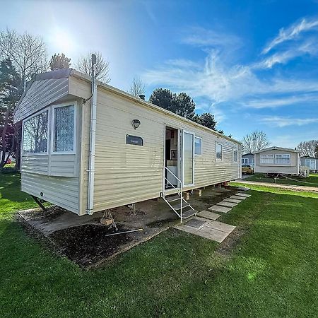 Great 8 Berth Caravan In Norfolk Near To Great Yarmouth Ref 20178Bs 홉톤-온-씨 외부 사진