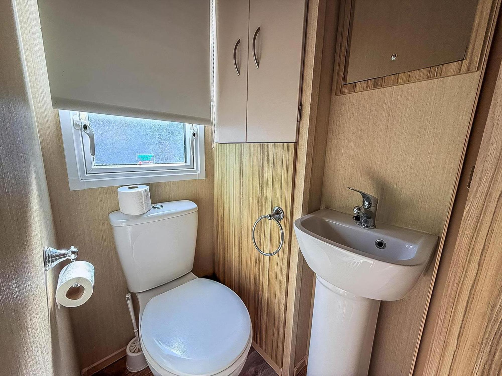 Great 8 Berth Caravan In Norfolk Near To Great Yarmouth Ref 20178Bs 홉톤-온-씨 외부 사진