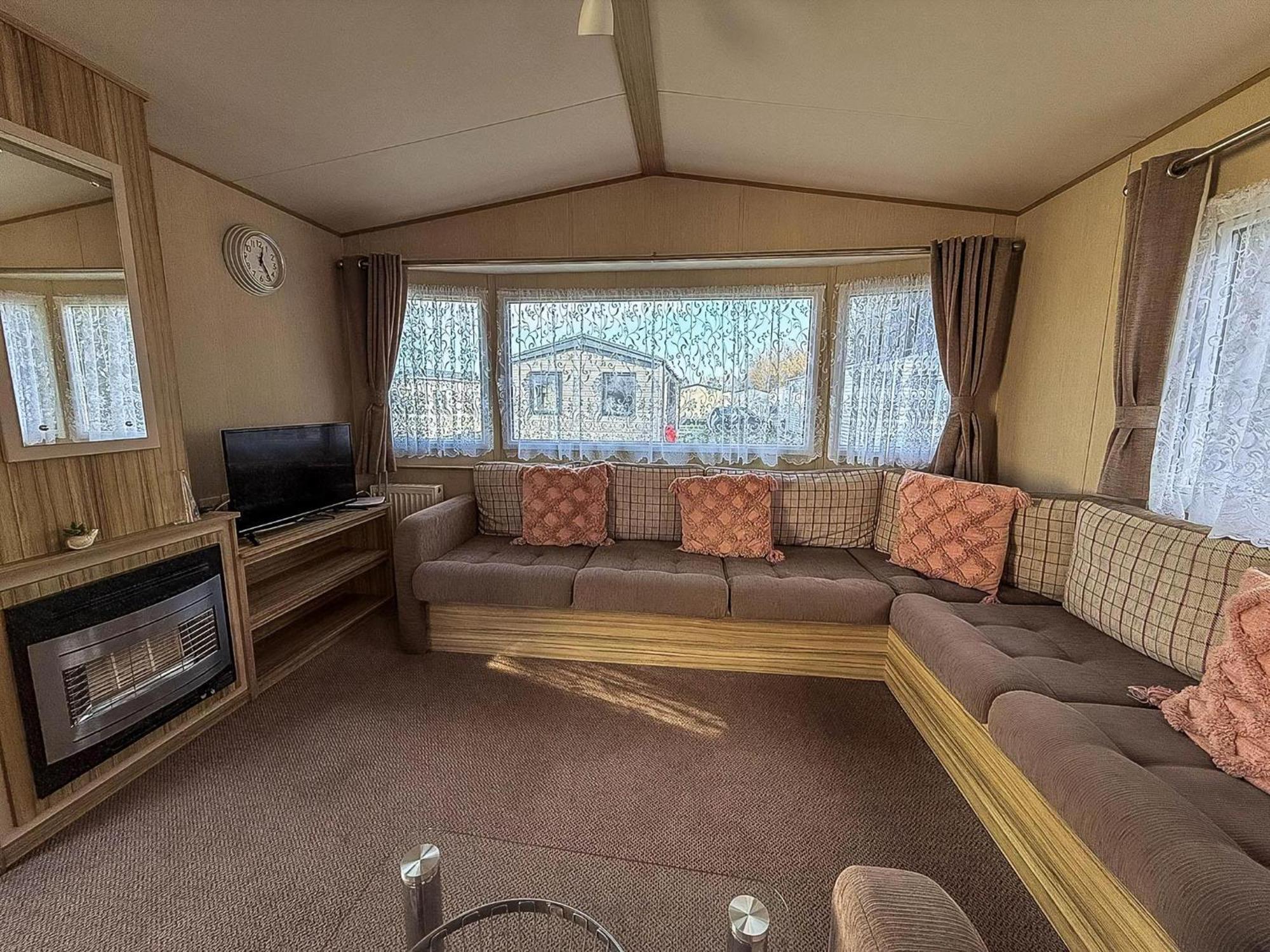 Great 8 Berth Caravan In Norfolk Near To Great Yarmouth Ref 20178Bs 홉톤-온-씨 외부 사진